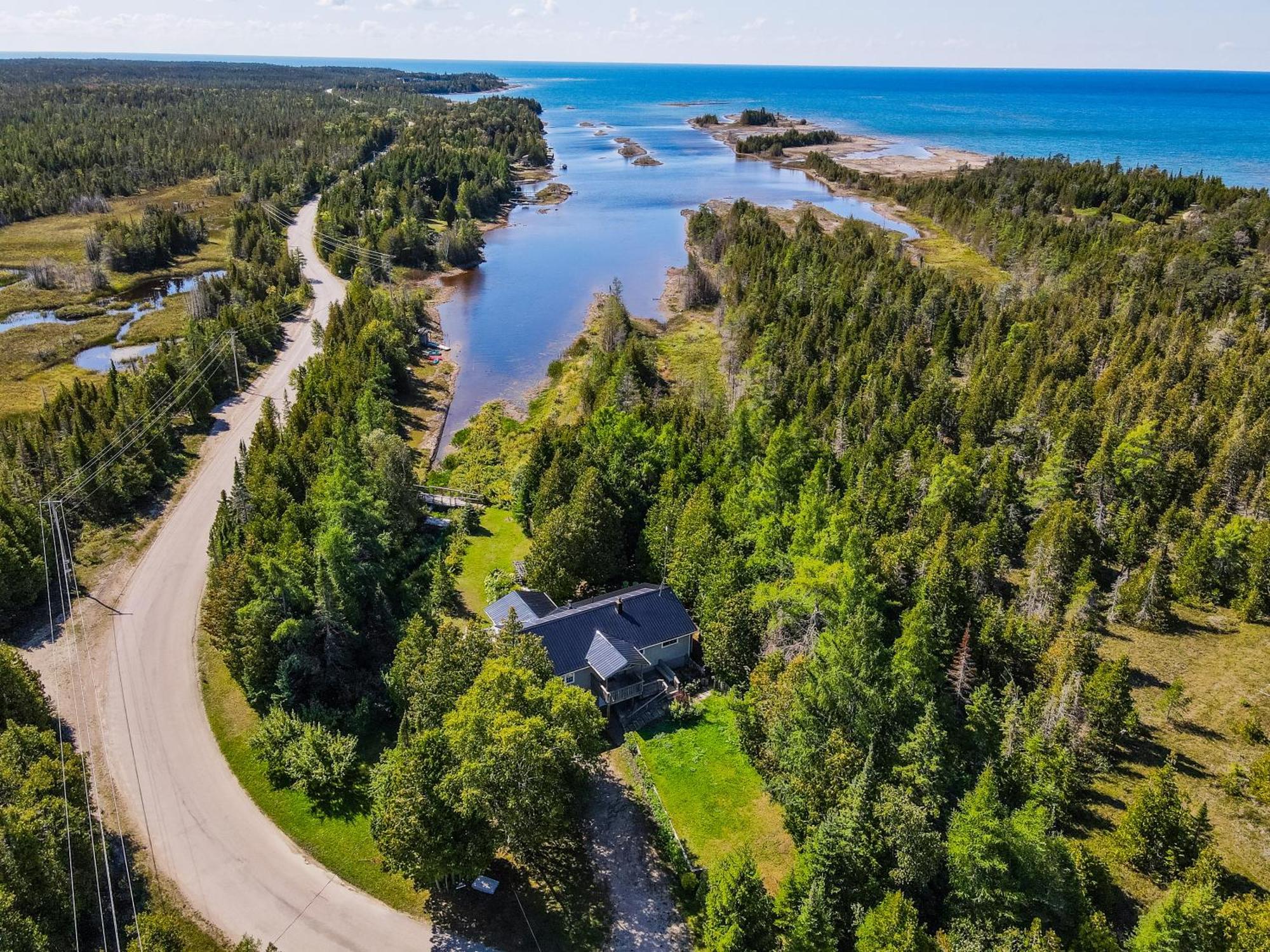 Kayak Cove - Tobermory Villa Exterior photo